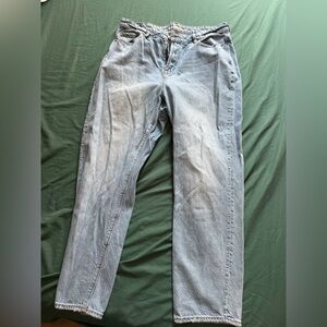 American Eagle Outfitters Light Blue High Waisted Women’s Mom Jeans